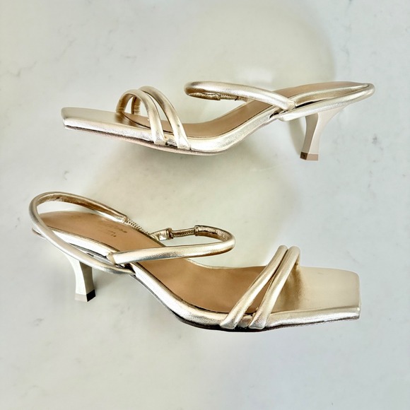 $135 NEW Seychelles Banks Metallic Leather Gold Sandals Kitten Heel Shoes SZ 6.5 - Picture 3 of 7